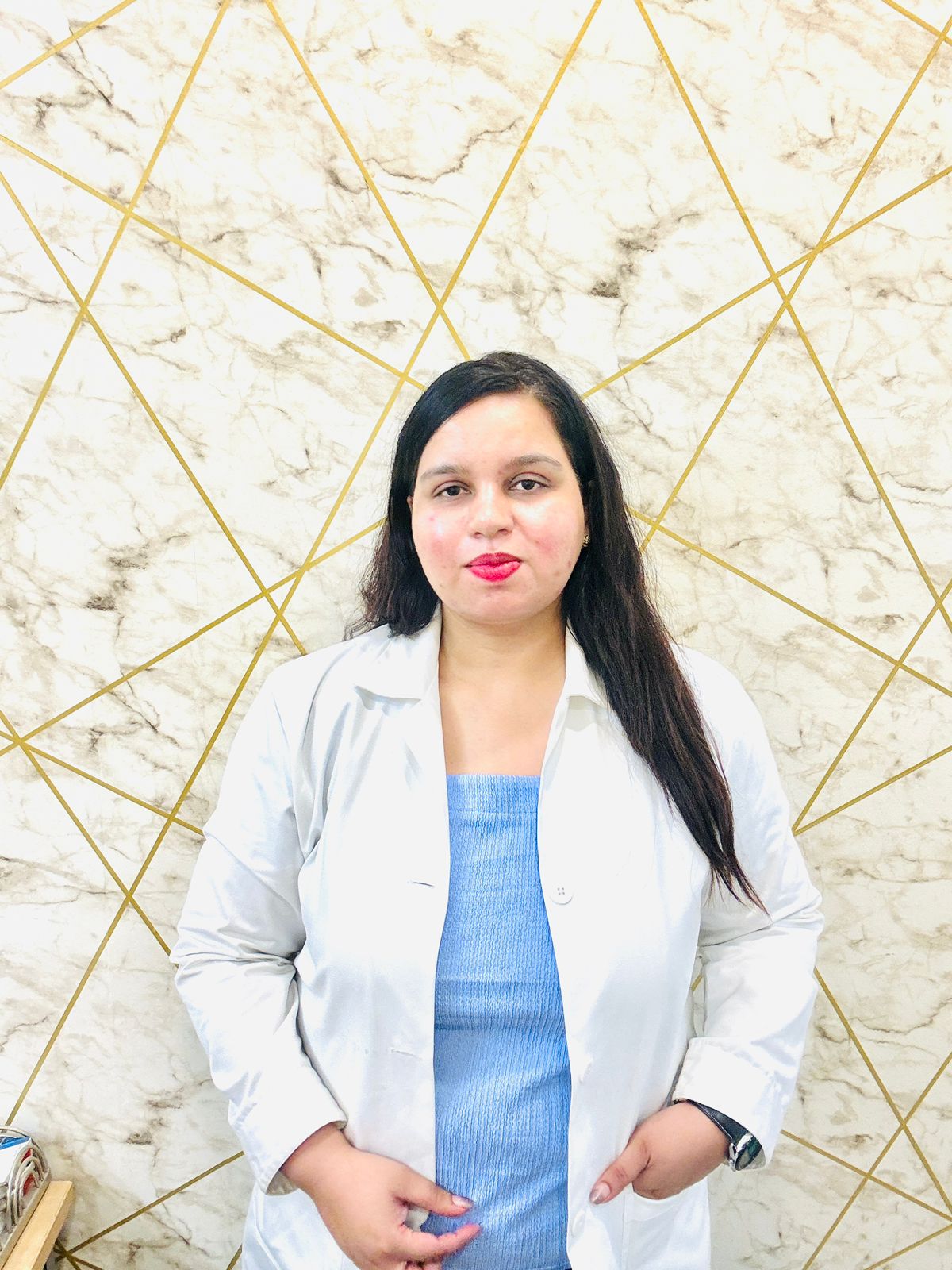 Dr. Himani Yadav - Cosmetic Surgeon In Gurgaon logo