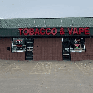 Greenleaf Tobacco &amp; Vape logo