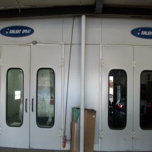 Auto &amp; Truck Paint Center logo