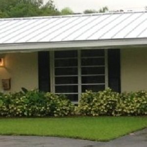 Poe Roofing and Consulting Inc. logo
