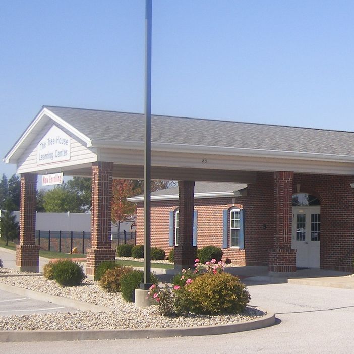 The Treehouse Learning Center logo