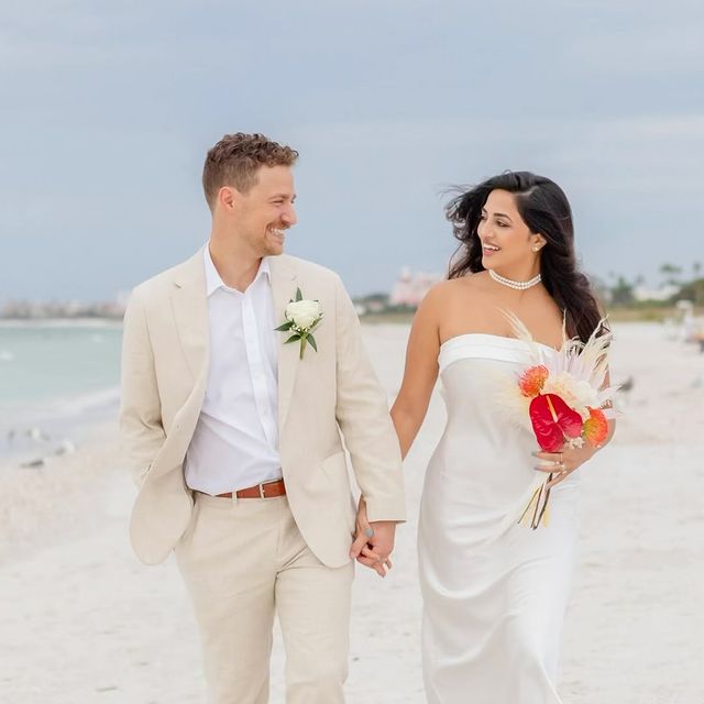 Beach Weddings with Style