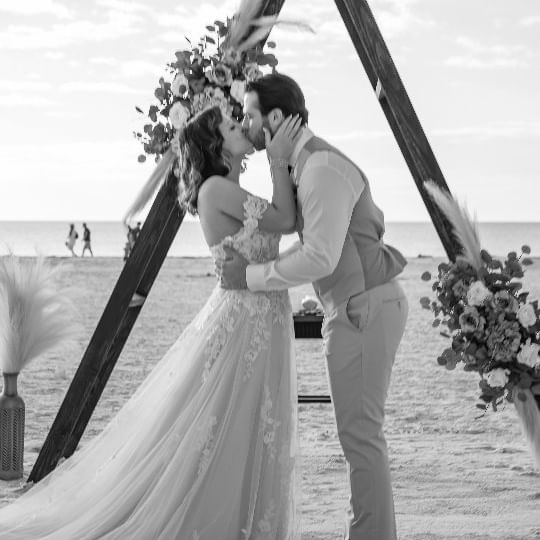 Beach Weddings with Style