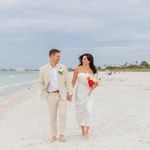 Beach Weddings with Style