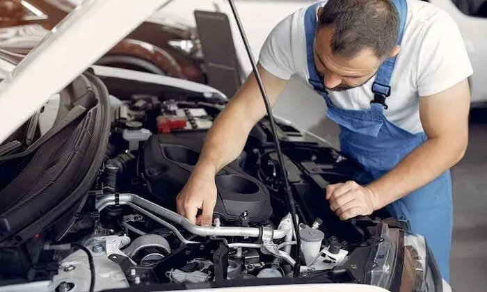 car mechanic