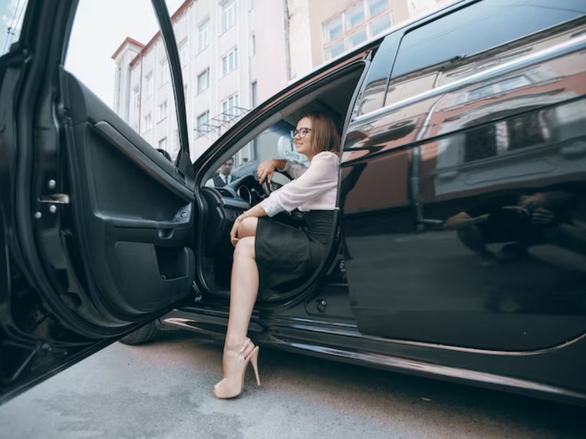 Cambridge Black Limo