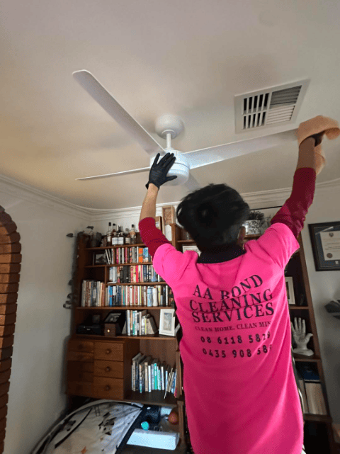 AA Bond Cleaning Service