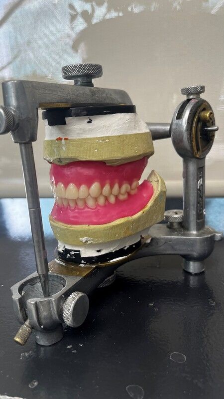 Peace Arch Denture Clinic
