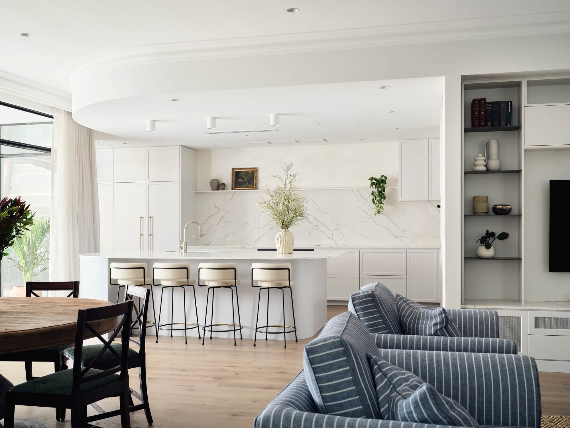 Lux Interiors