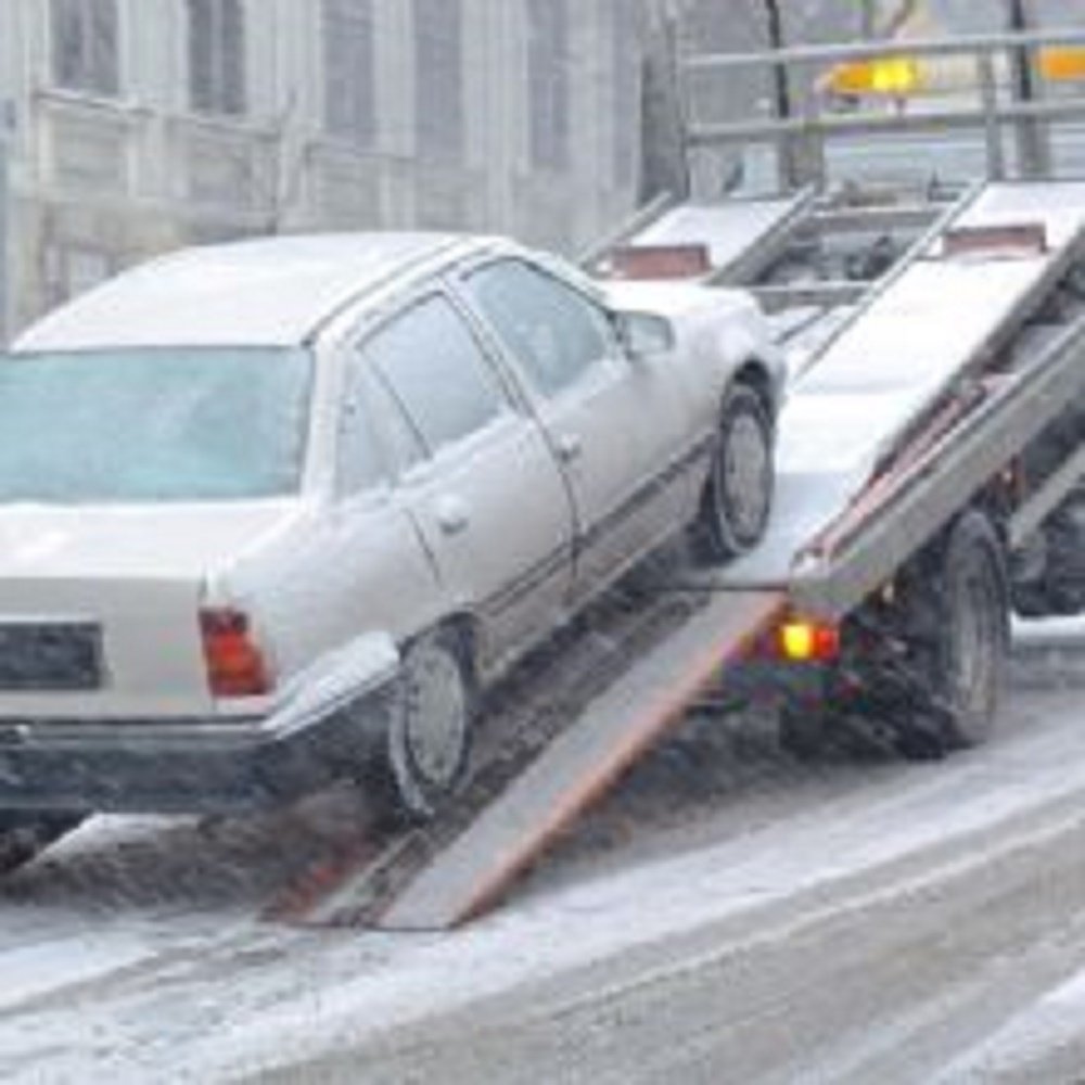 Hall’s Towing &amp; Recovery