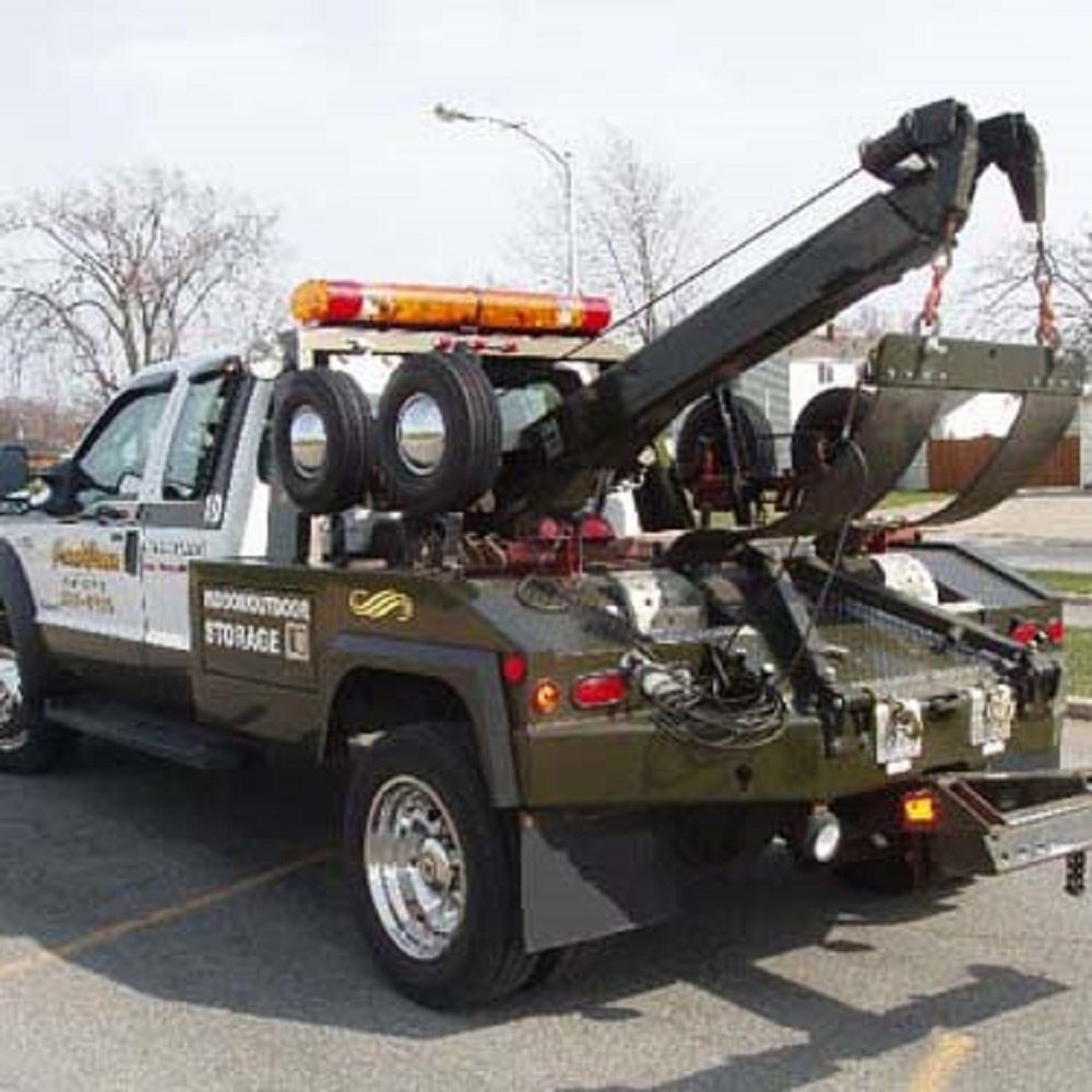 Fernandez &amp; Sons Wrecker Service